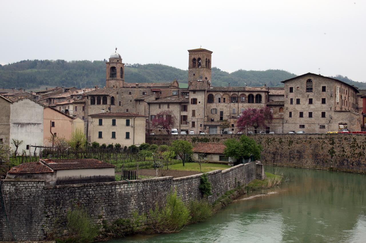 Bed and Breakfast Palazzo Santinelli SantʼAngelo in Vado Exterior foto